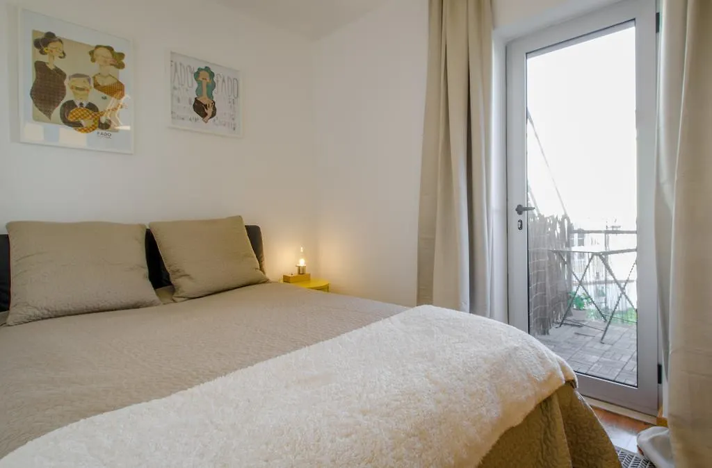 Santo Amaro Apartment Lissabon Portugal